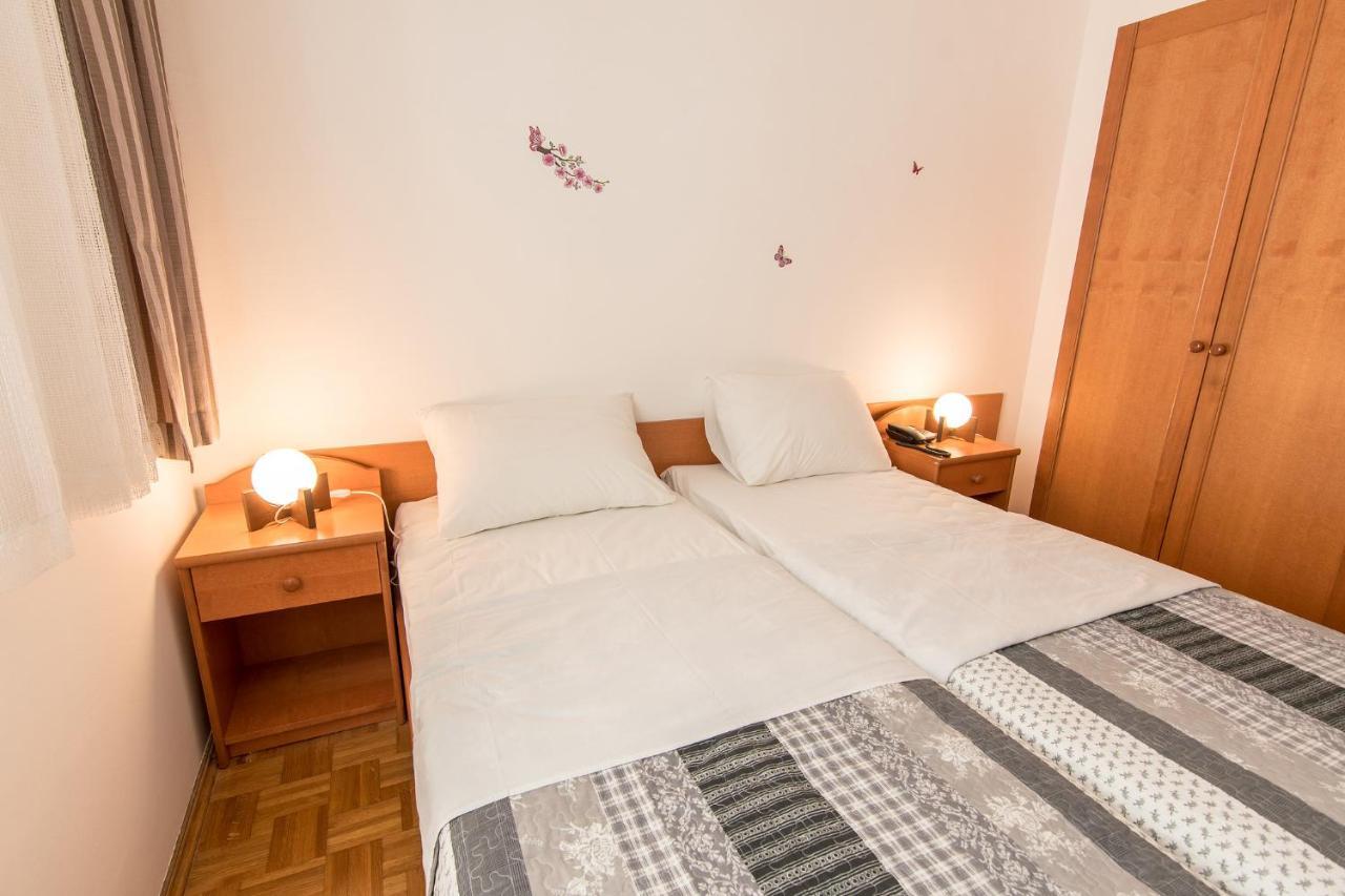 Hotel Barba ستاريغغاد باكلينتسا المظهر الخارجي الصورة